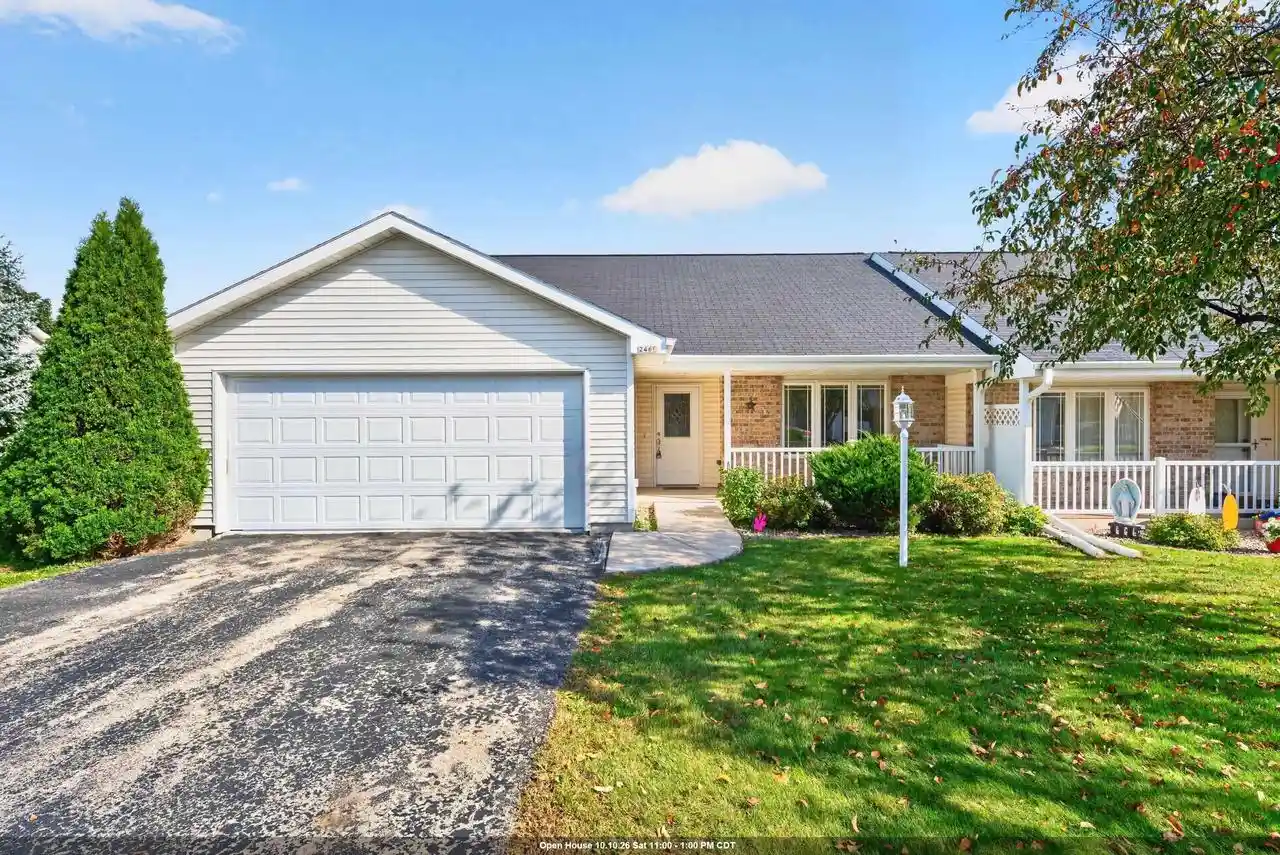 Photo 1 of Condo for sale at 246 Wyldewood Dr #E, Oshkosh, WI 54904 | MLS# 50333731 | Listing updated on 2026-10-05