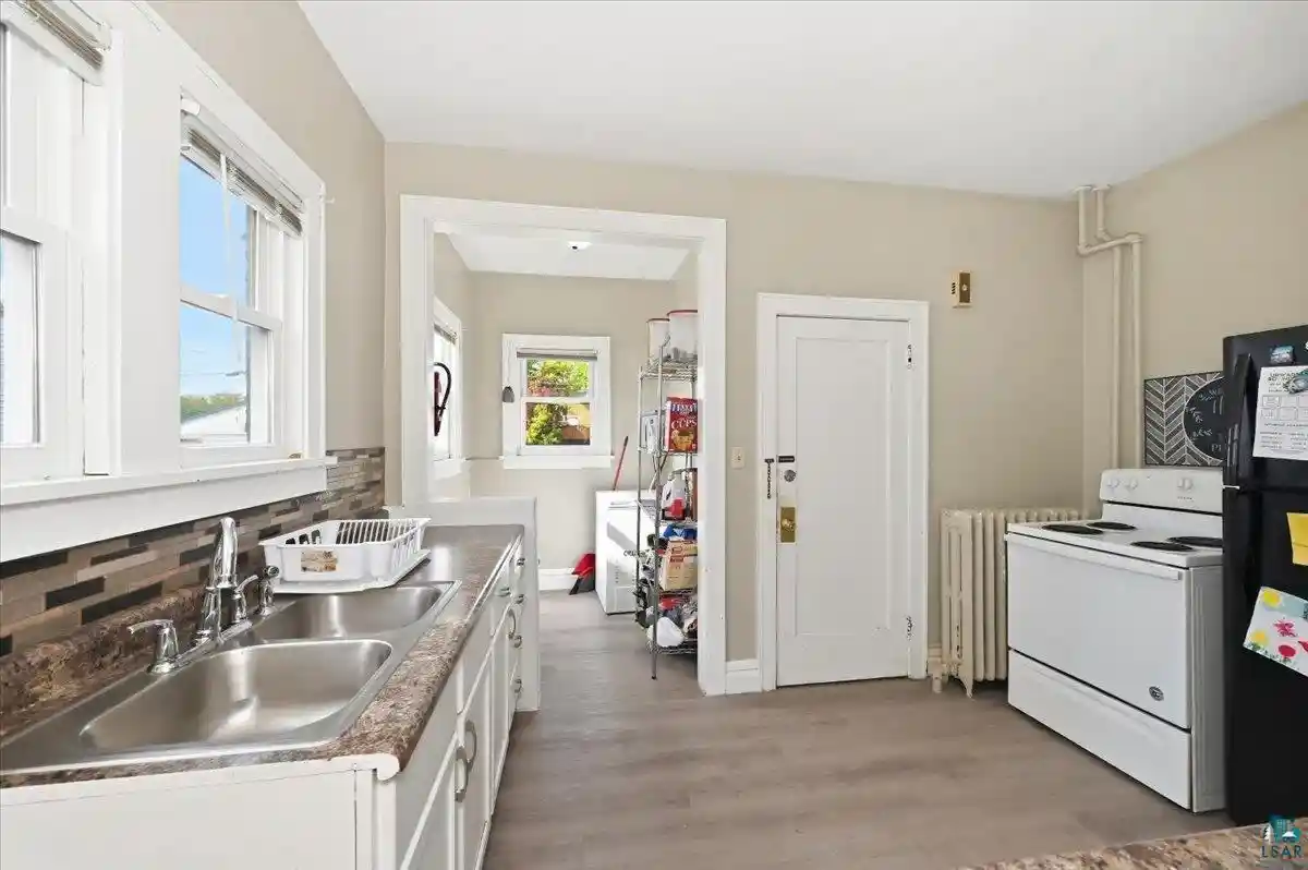 Photo 2 of Sale Pending at 1521 Hammond Ave, Superior, WI 54880 | MLS# 6128328 | Listing updated on 2026-10-07
