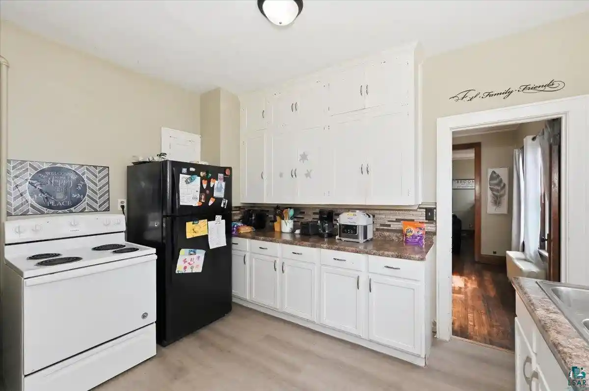 Photo 3 of Sale Pending at 1521 Hammond Ave, Superior, WI 54880 | MLS# 6128328 | Listing updated on 2026-10-07