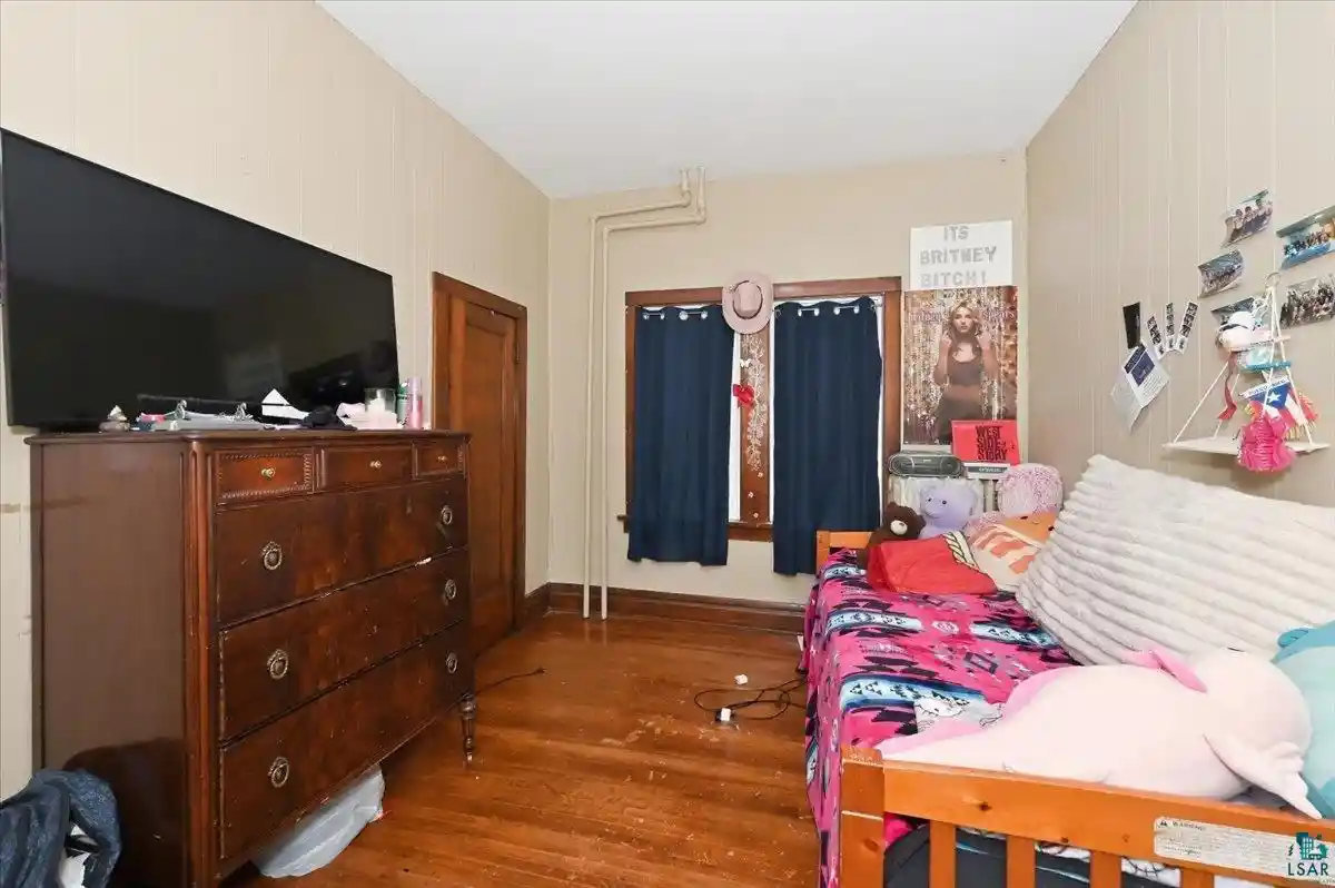 Photo 3 of Sale Pending at 1521 Hammond Ave, Superior, WI 54880 | MLS# 6128328 | Listing updated on 2026-10-07