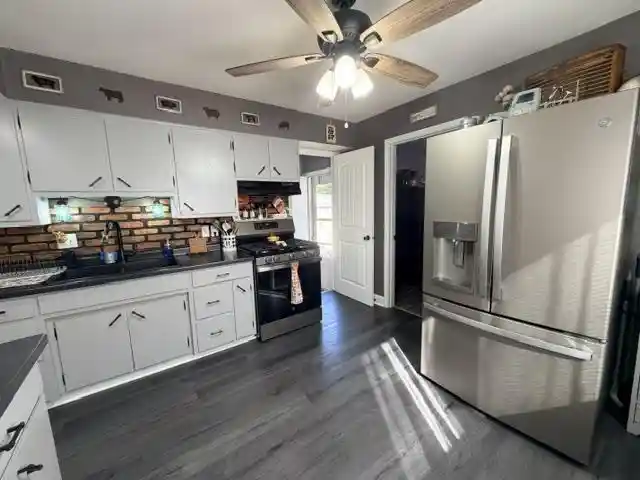 Photo 2 of Single family home for sale at 1915 Glen Ave, Beloit, WI 53511 | MLS# 2034008 | Listing updated on 2026-10-06
