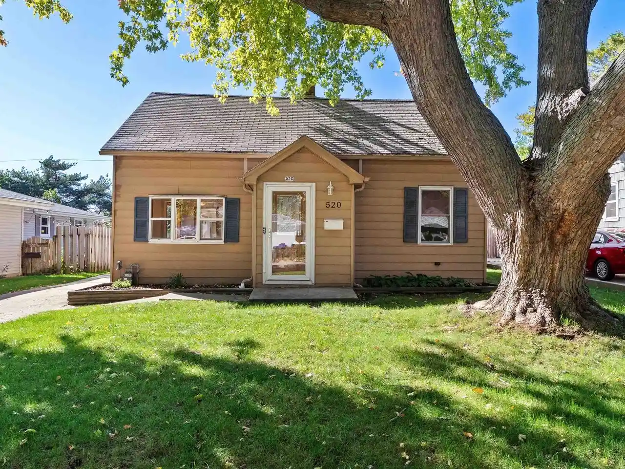 Photo 1 of Single family home for sale at 520 S 27th Street, Sheboygan, WI 53081 | MLS# 2034009 | Listing updated on 2026-10-07