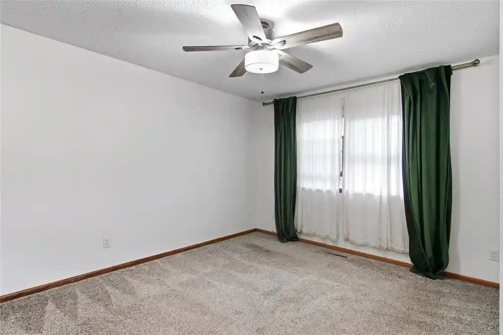 Photo 3 of Single family home for sale at 1514 Cameron St, Eau Claire, WI 54703 | MLS# 1605678 | Listing updated on 2026-10-05