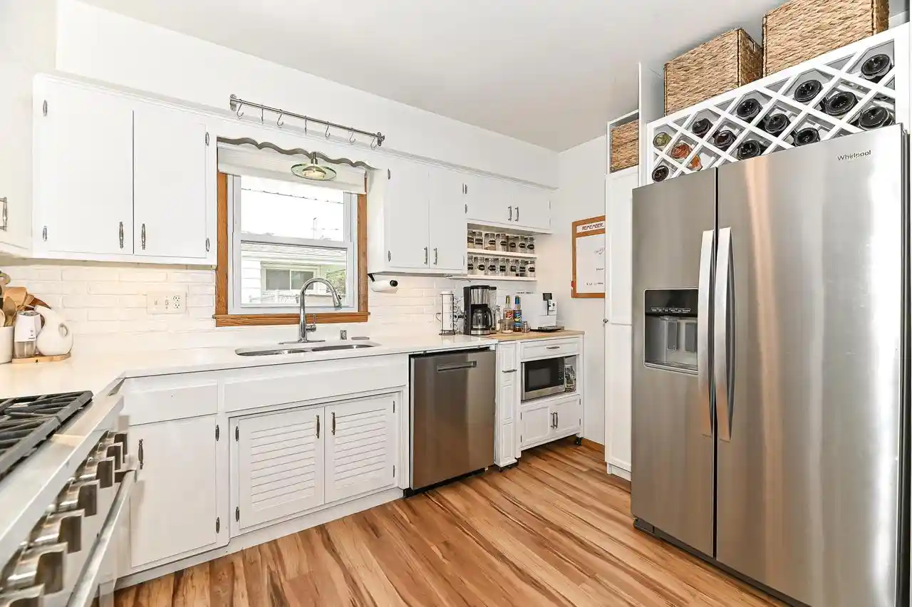Photo 3 of Single family home for sale at 3020 Navajo Trl, Caledonia, WI 53404 | MLS# 1983338 | Listing updated on 2026-10-06