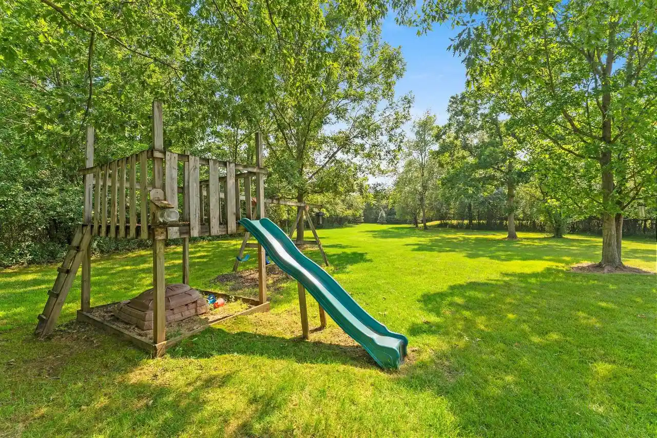 Photo 3 of Single family home for sale at 4415 Flagstone Ct, De Pere, WI 54115 | MLS# 50333742 | Listing updated on 2026-10-05