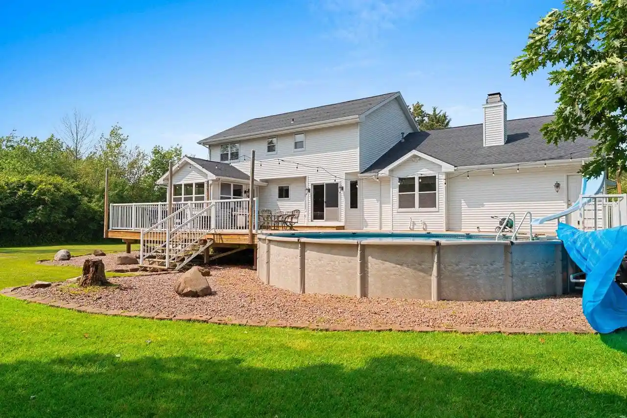 Photo 3 of Single family home for sale at 4415 Flagstone Ct, De Pere, WI 54115 | MLS# 50333742 | Listing updated on 2026-10-05