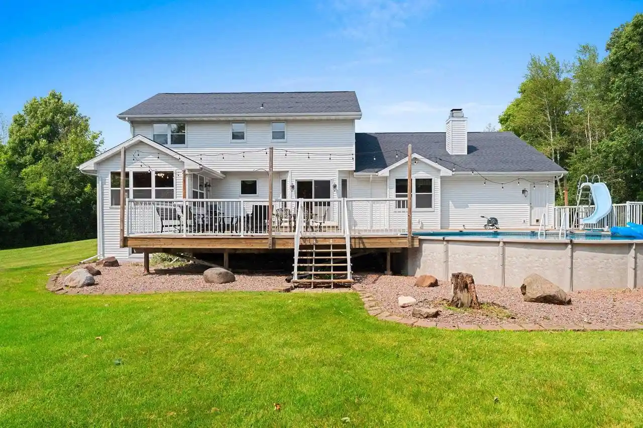 Photo 4 of Single family home for sale at 4415 Flagstone Ct, De Pere, WI 54115 | MLS# 50333742 | Listing updated on 2026-10-05