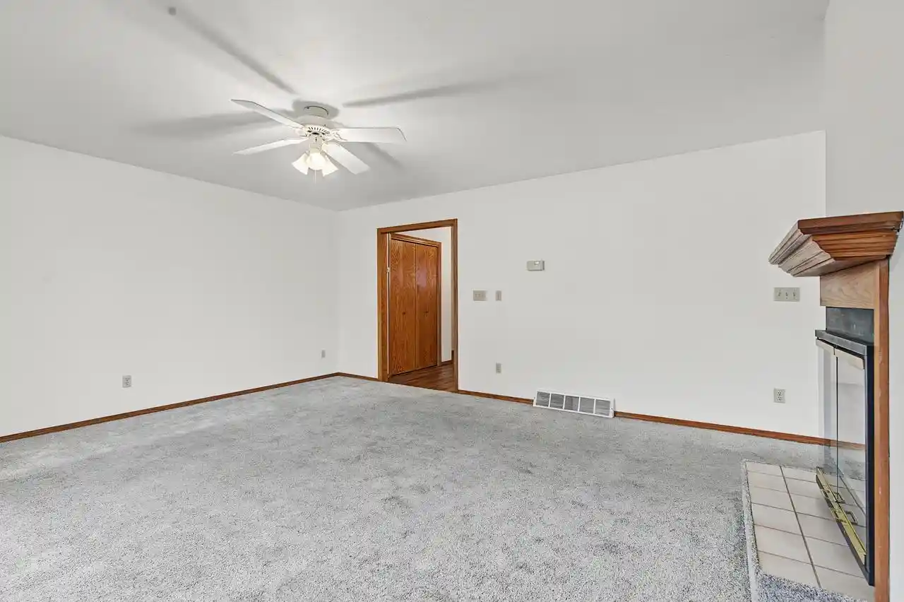 Photo 4 of Multi family home for sale at 1028 Amberly Trl, Green Bay, WI 54311 | MLS# 50333745 | Listing updated on 2026-10-05