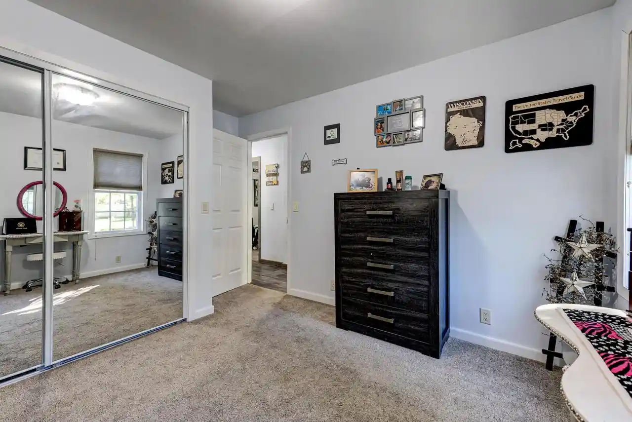 Photo 3 of Single family home for sale at 831 W Grove St, Appleton, WI 54915 | MLS# 50333749 | Listing updated on 2026-10-07
