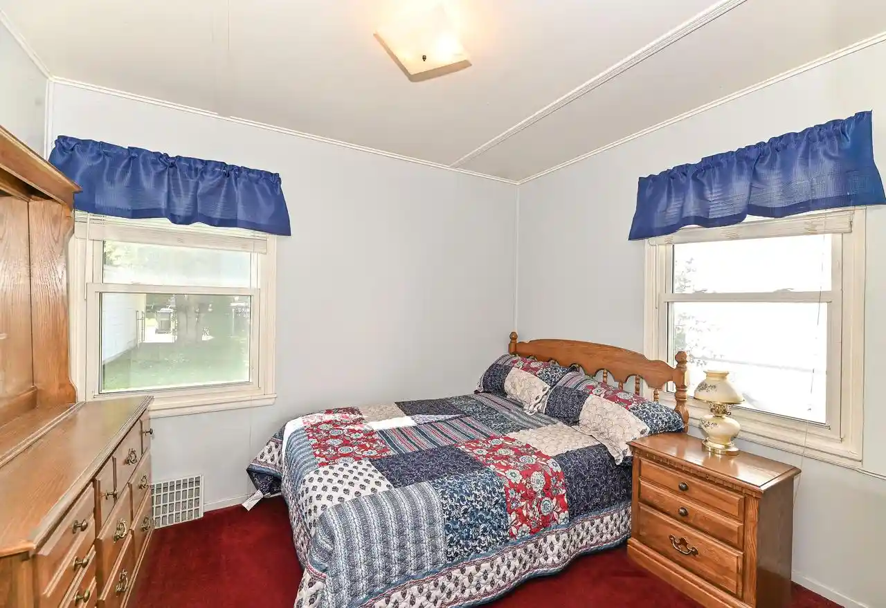 Photo 4 of Single family home for sale at 250 Luedtke Ave, Racine, WI 53405 | MLS# 1983353 | Listing updated on 2026-10-06