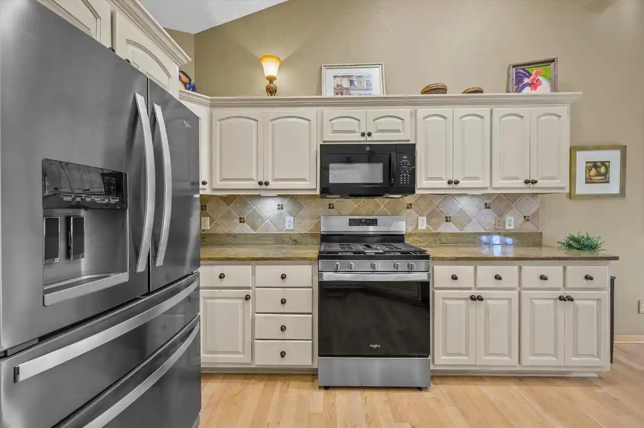 Photo 3 of Single family home for sale at 28455 Cobblestone Ct, Waterford, WI 53185 | MLS# 1983367 | Listing updated on 2026-10-23