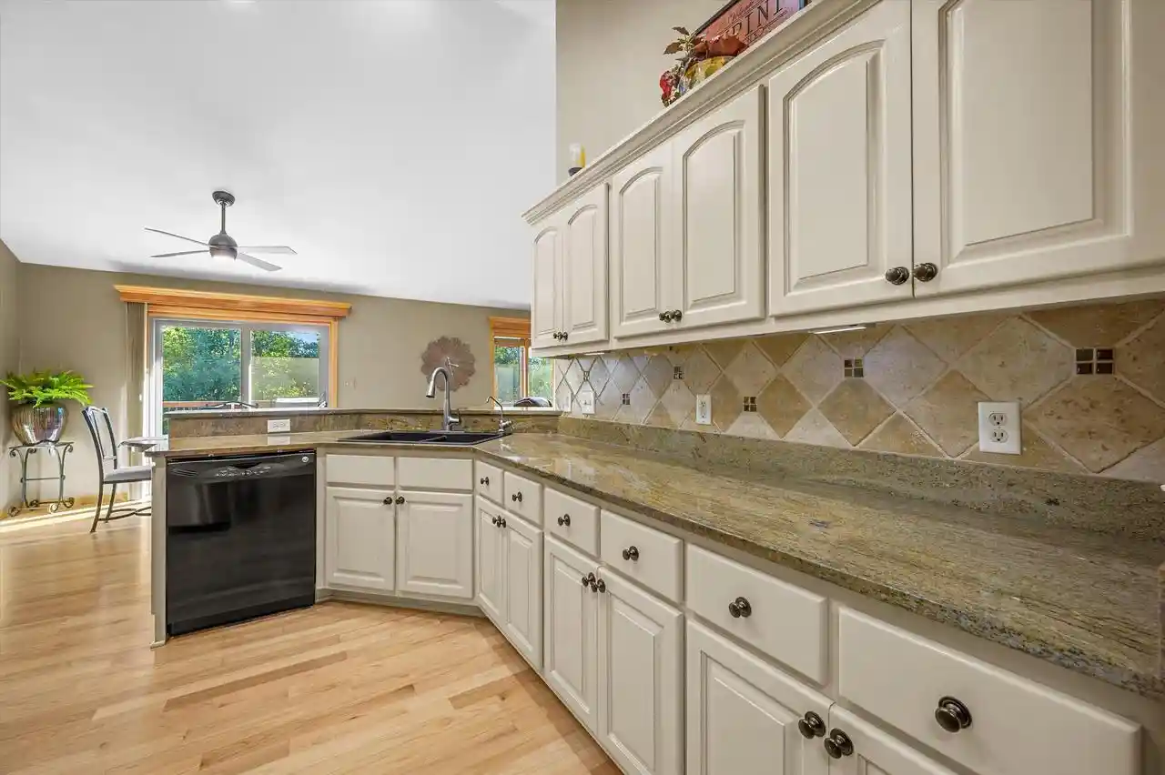 Photo 4 of Single family home for sale at 28455 Cobblestone Ct, Waterford, WI 53185 | MLS# 1983367 | Listing updated on 2026-10-23