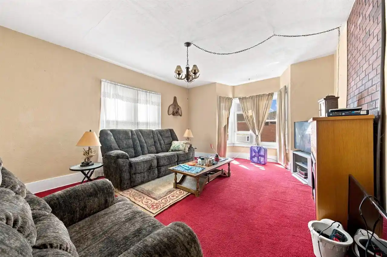 Photo 3 of Single family home for sale at 810 S Peach St, Marshfield, WI 54449 | MLS# 22604942 | Listing updated on 2026-10-08