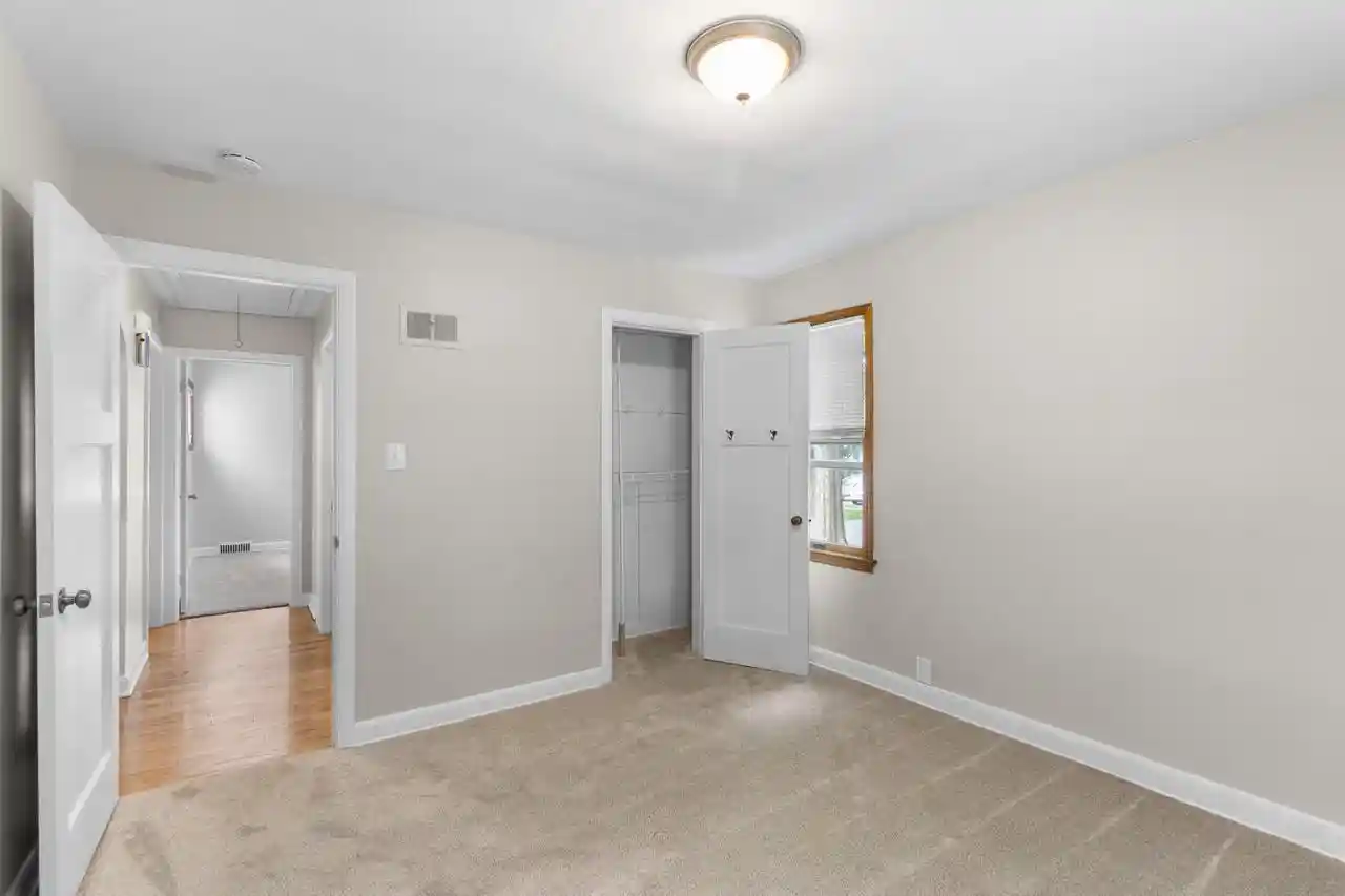 Photo 3 of Single family home for sale at W63n399 Hillcrest Ave, Cedarburg, WI 53012 | MLS# 1983373 | Listing updated on 2026-10-07