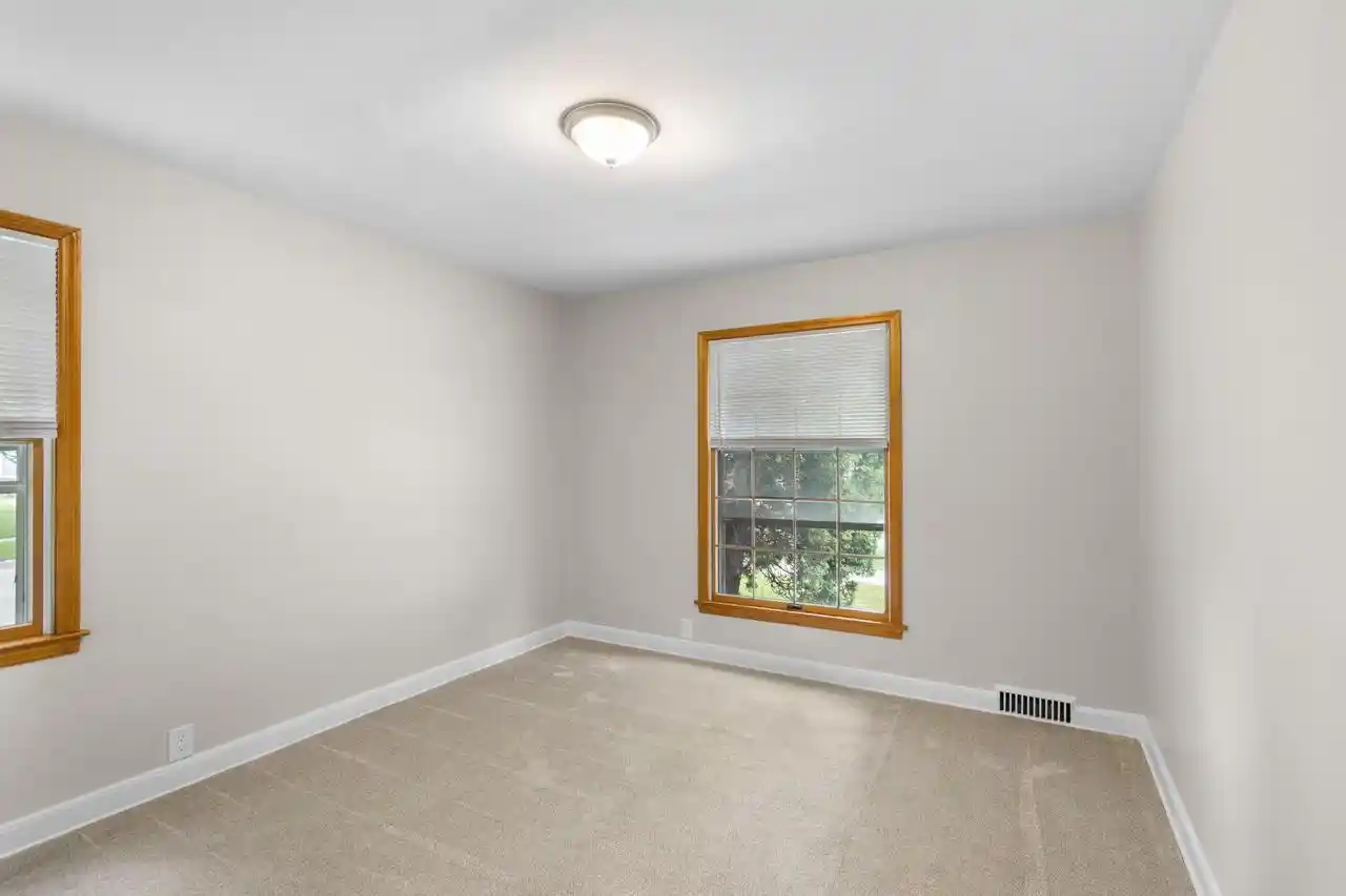 Photo 3 of Single family home for sale at W63n399 Hillcrest Ave, Cedarburg, WI 53012 | MLS# 1983373 | Listing updated on 2026-10-07