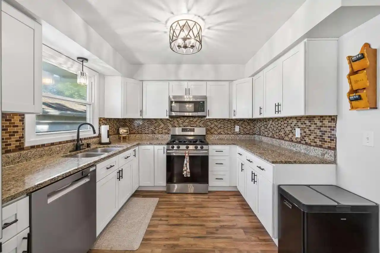 Photo 3 of Single family home for sale at 2940 Lake Vista Ct, Caledonia, WI 53402 | MLS# 1983385 | Listing updated on 2026-10-05