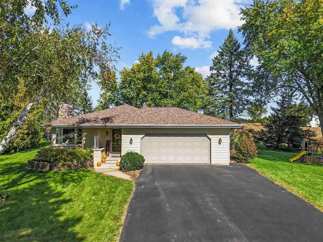 Photo 1 of Single family home for sale at W6158 Everglade Rd, Greenville, WI 54942 | MLS# 50333759 | Listing updated on 2026-10-05