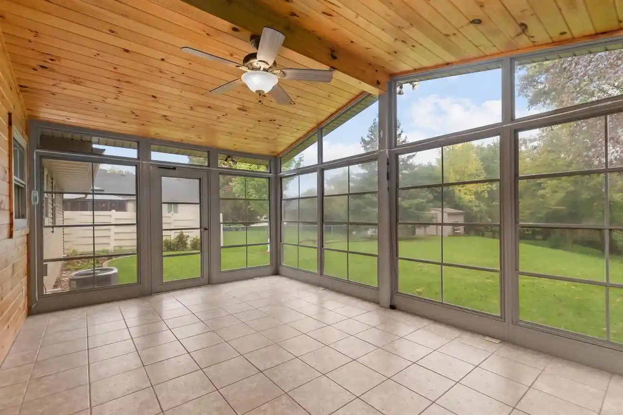 Photo 3 of Single family home for sale at 151 Graceland Dr, Oshkosh, WI 54904 | MLS# 50333760 | Listing updated on 2026-10-08