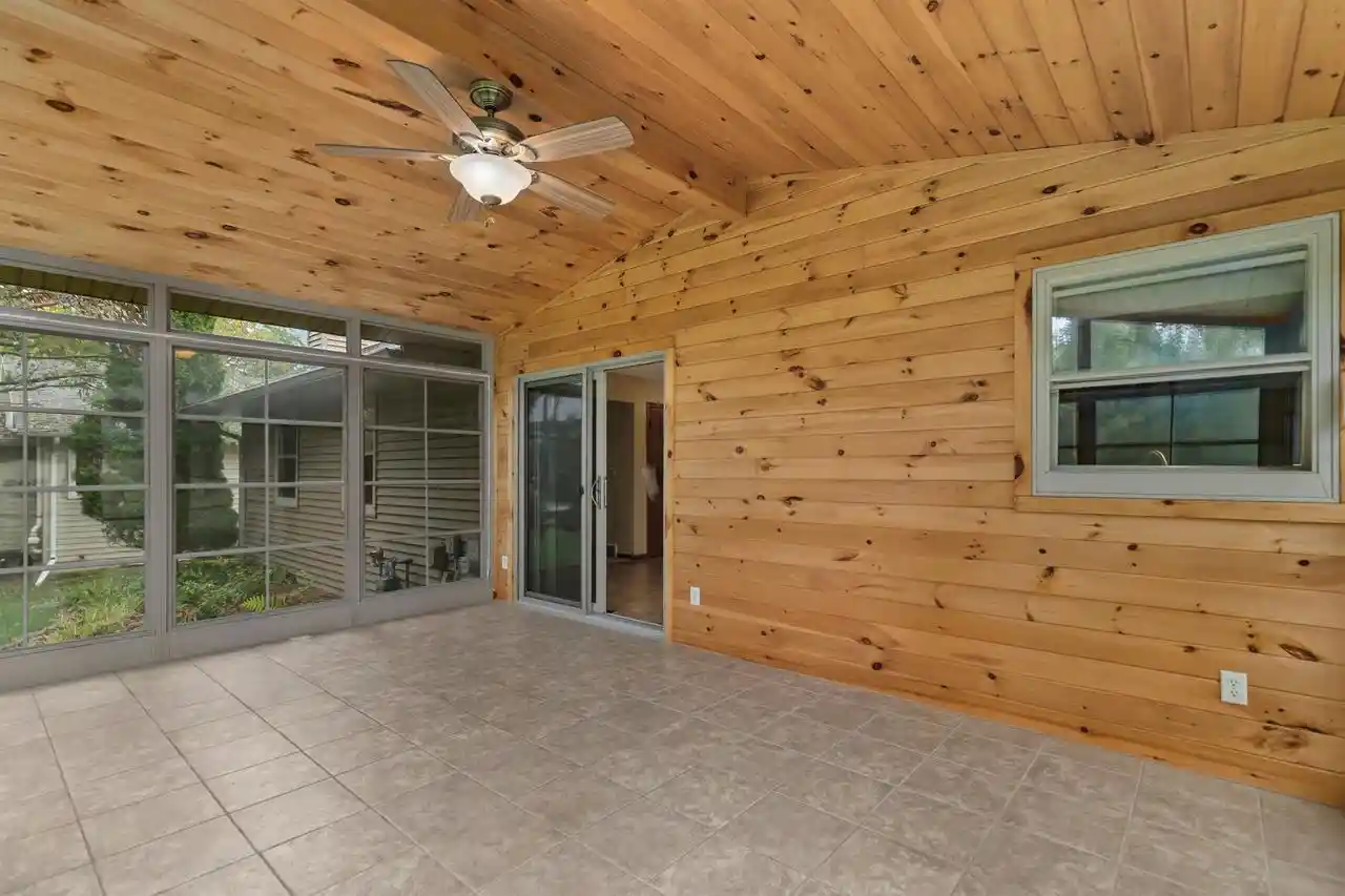 Photo 4 of Single family home for sale at 151 Graceland Dr, Oshkosh, WI 54904 | MLS# 50333760 | Listing updated on 2026-10-08