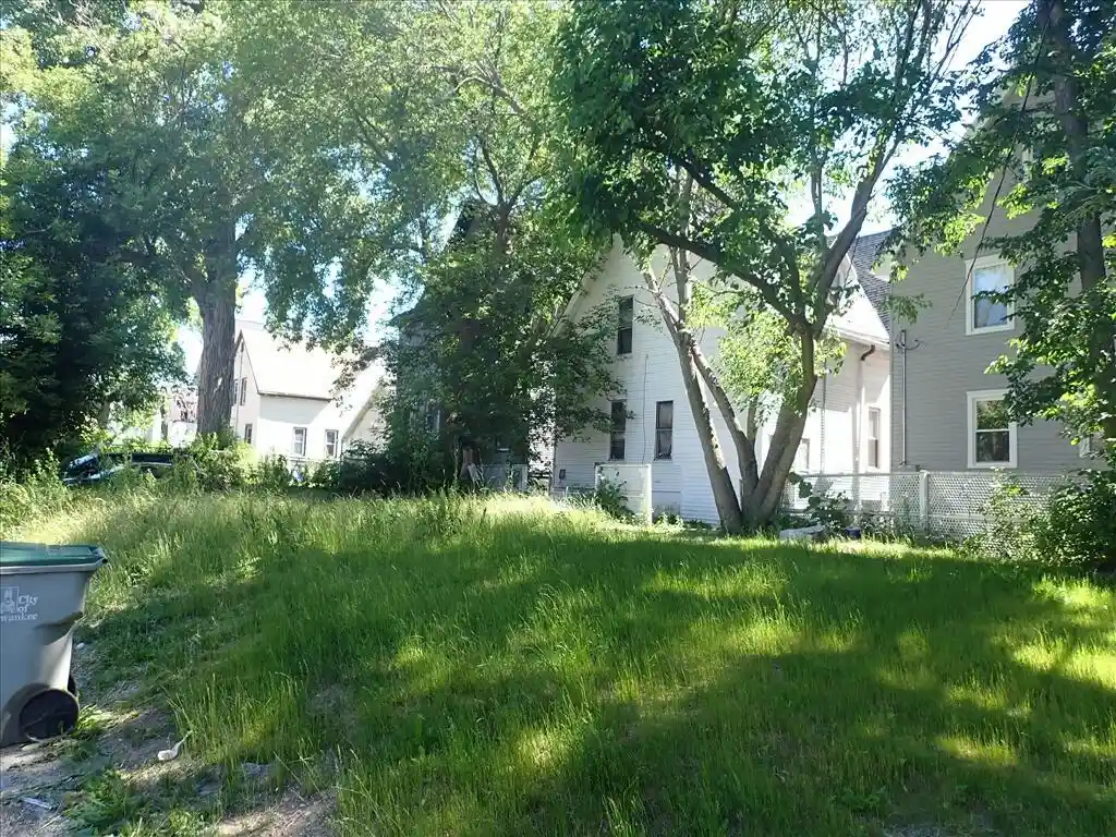 Photo 1 of Land for sale at 3212 W Vine St, Milwaukee, WI 53208 | MLS# 1983395 | Listing updated on 2026-10-05