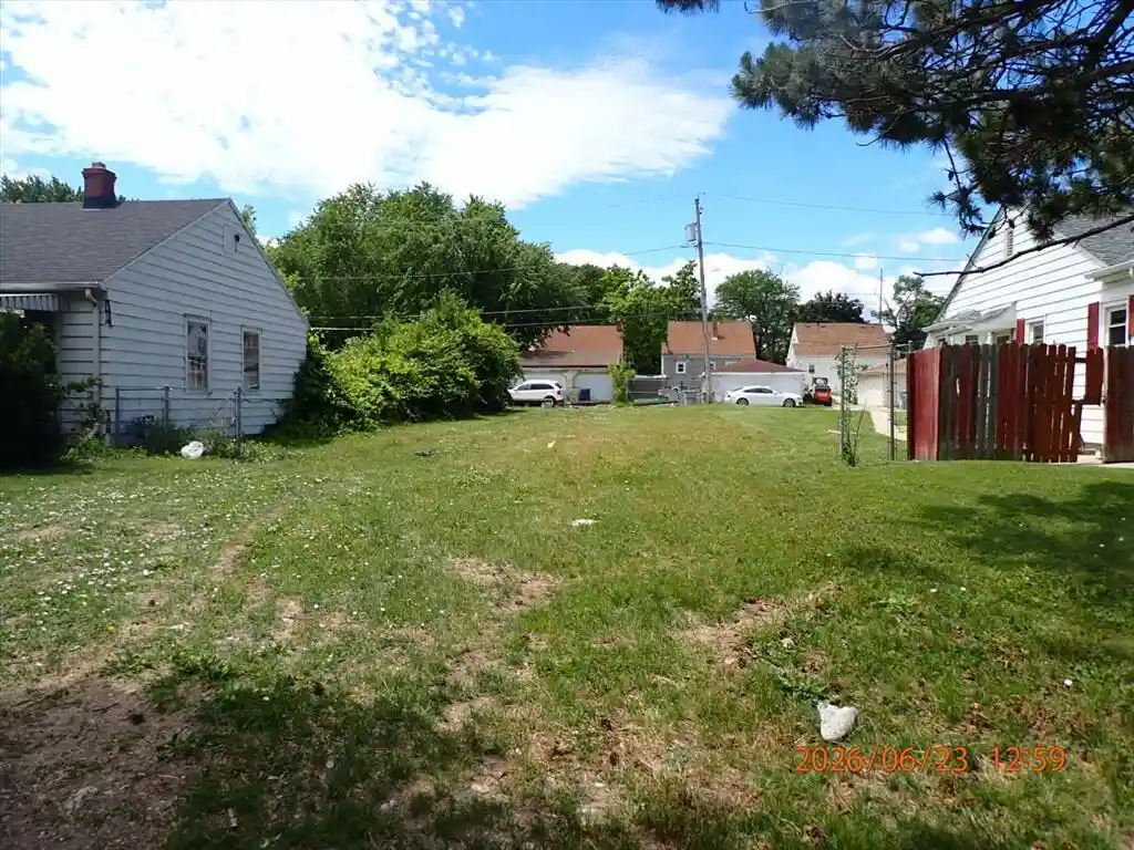 Photo 1 of Land for sale at 5259 N Teutonia Ave, Milwaukee, WI 53209 | MLS# 1983396 | Listing updated on 2026-10-05