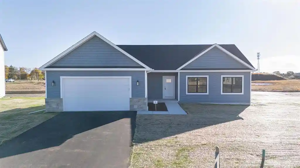 Photo 1 of Single family home for sale at 2563 Kadlec Dr, Beloit, WI 53511 | MLS# 2034028 | Listing updated on 2026-10-05