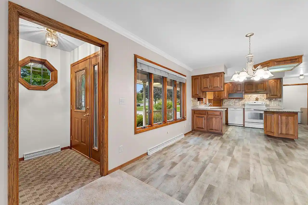 Photo 2 of Single family home for sale at 824 Ralph St, Luxemburg, WI 54217 | MLS# 50333739 | Listing updated on 2026-10-08