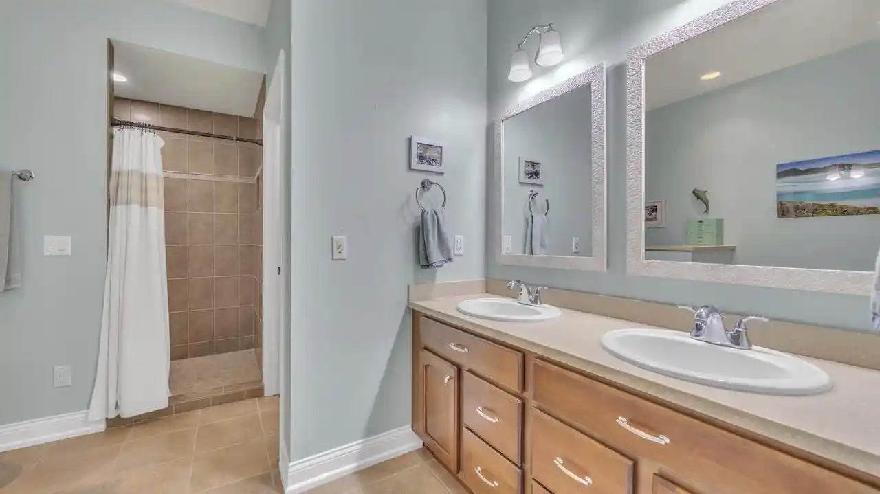 Photo 4 of Single family home for sale at 4600 Nicole Ln, Sheboygan, WI 53083 | MLS# 1983410 | Listing updated on 2026-10-06