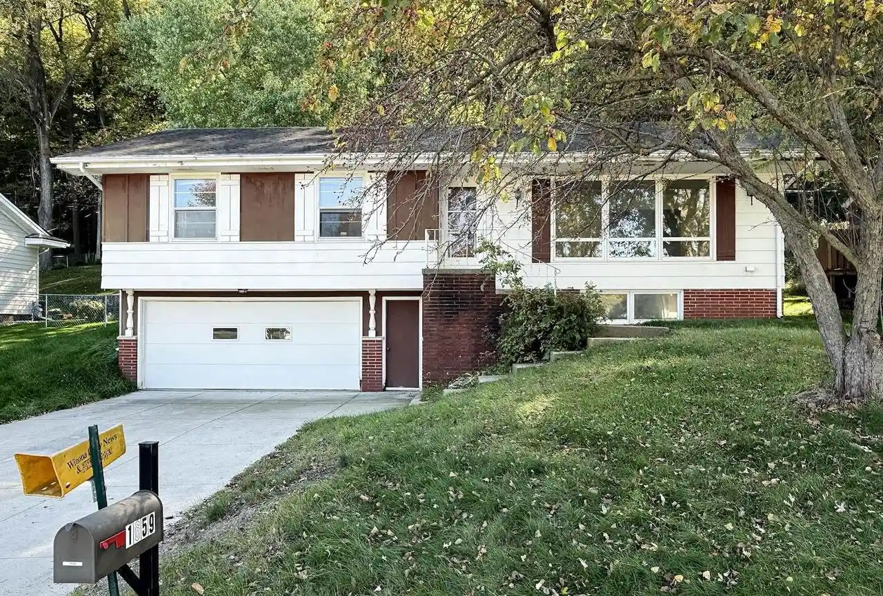 Photo 1 of Single family home for sale at 1659 Edgewood Rd, Winona, MN 55987 | MLS# 1983408 | Listing updated on 2026-10-30