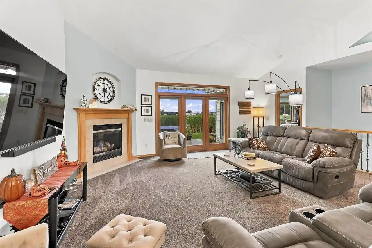Photo 3 of Condo for sale at 180 Golf Crse Dr, Wrightstown, WI 54180 | MLS# 50333753 | Listing updated on 2026-10-09