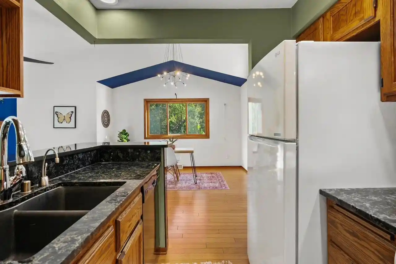 Photo 4 of Condo for sale at 15 Hickory Holw Dr, Madison, WI 53705 | MLS# 2034036 | Listing updated on 2026-10-07