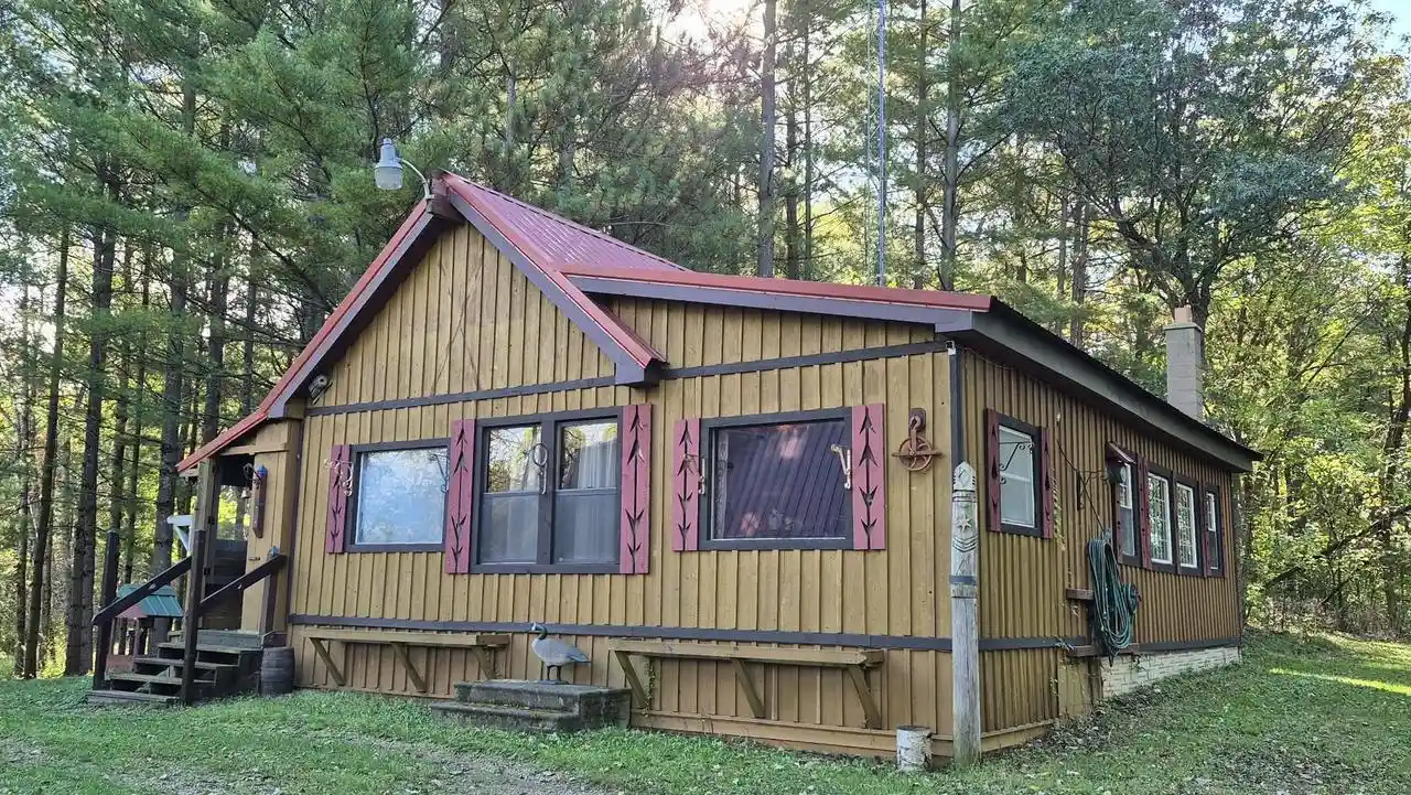 Single family home for sale at 11341 Columbus Dr, Ferryville, WI 54628 | MLS# 2034038