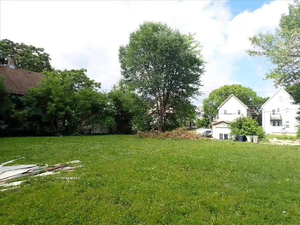 Land for sale at 2477 N 38th Street, Milwaukee, WI 53210 | MLS# 1983428