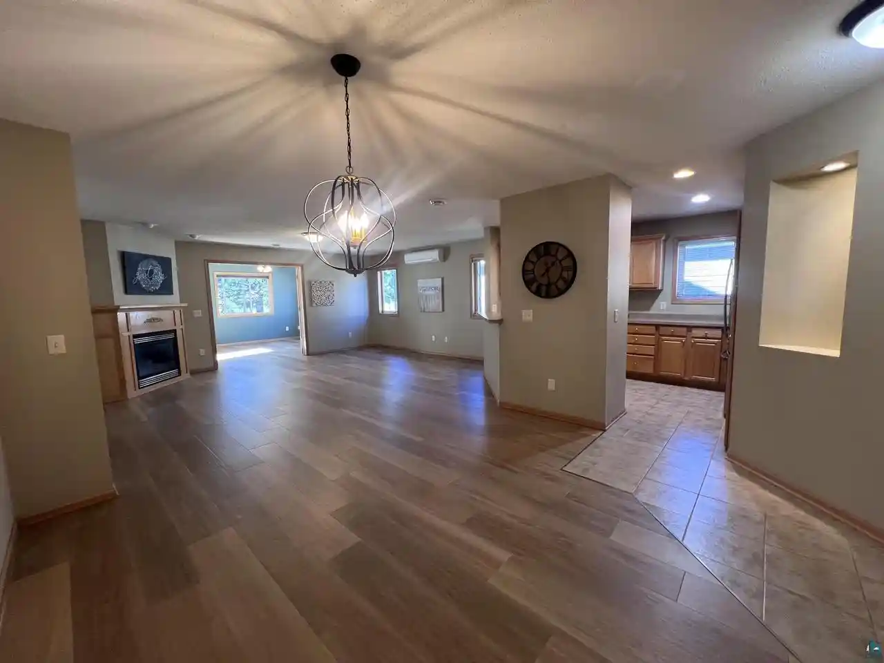 Photo 3 of Single family home for sale at 38 Billings Ln, Superior, WI 54880 | MLS# 6128184 | Listing updated on 2026-10-05