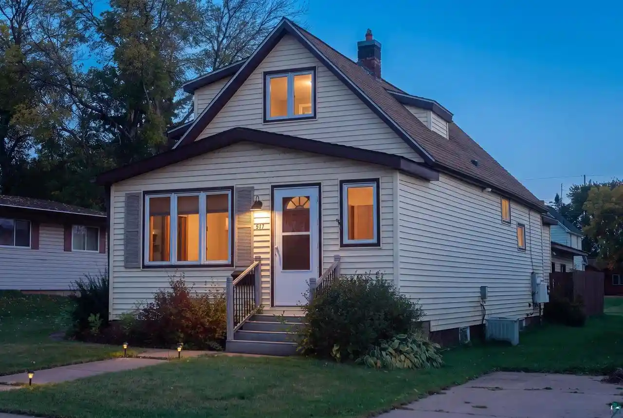 Photo 1 of Single family home for sale at 517 17th Avenue W, Ashland, WI 54806 | MLS# 6128324 | Listing updated on 2026-10-05
