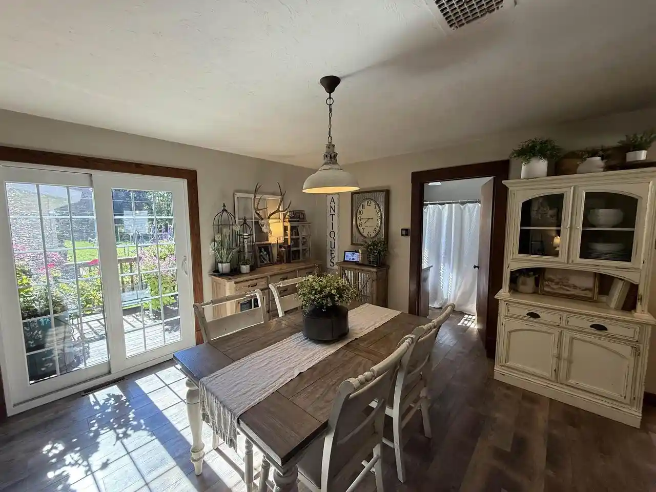 Photo 1 of Single family home for sale at 911 S Evergreen St, Shawano, WI 54166 | MLS# 50333781 | Listing updated on 2026-10-06
