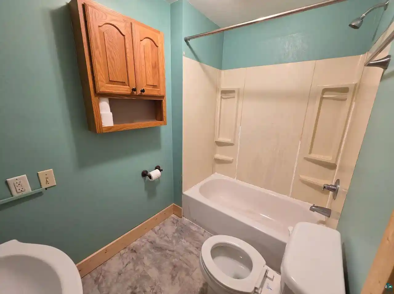 Photo 2 of Single family home for sale at 500 19th Avenue W, Ashland, WI 54806 | MLS# 6128064 | Listing updated on 2026-10-05