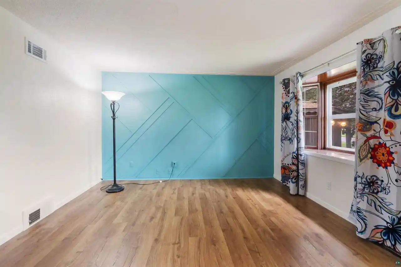 Photo 3 of Sale Pending at 6715 Tower Ave, Superior, WI 54880 | MLS# 6128074 | Listing updated on 2026-10-05