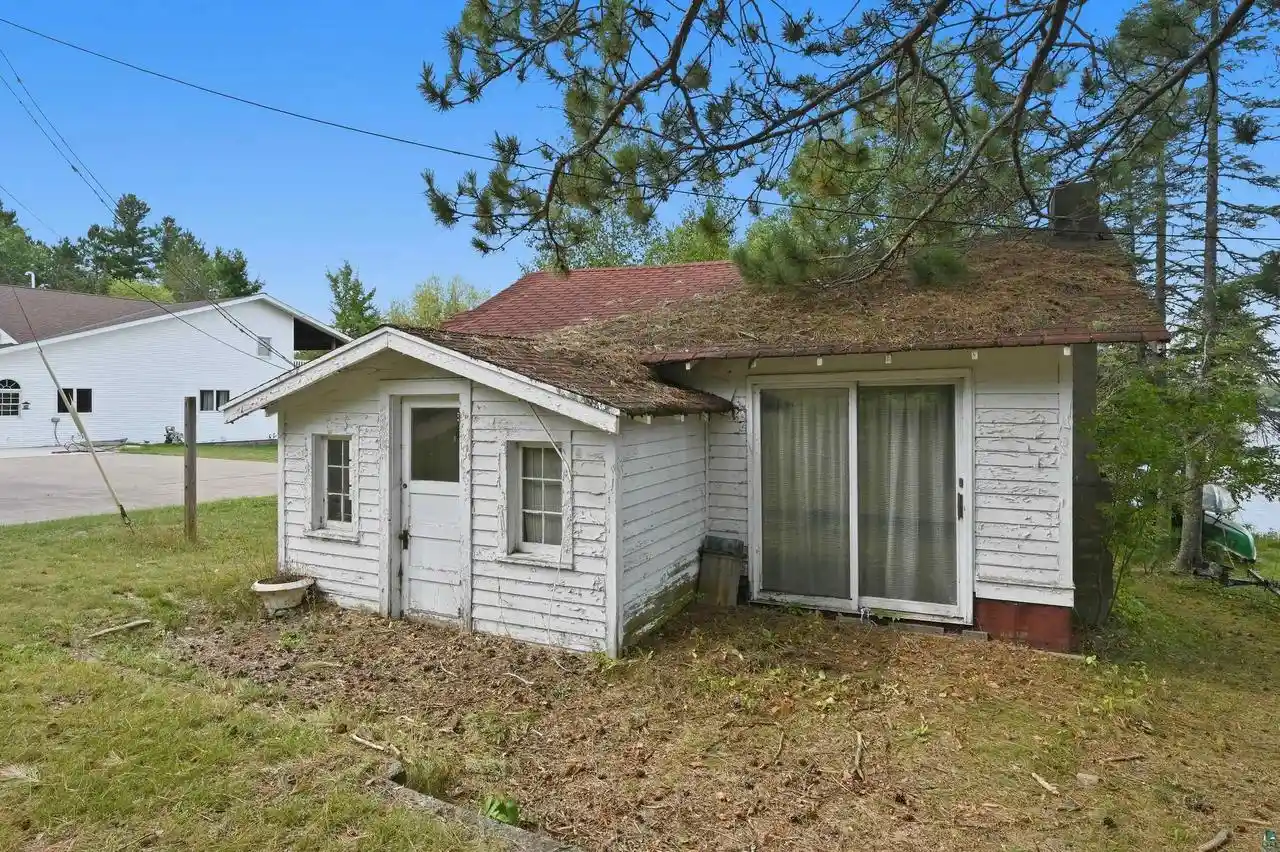 Photo 3 of Single family home for sale at 8075 S Dowling Lk Rd E, Superior, WI 54880 | MLS# 6127955 | Listing updated on 2026-10-07