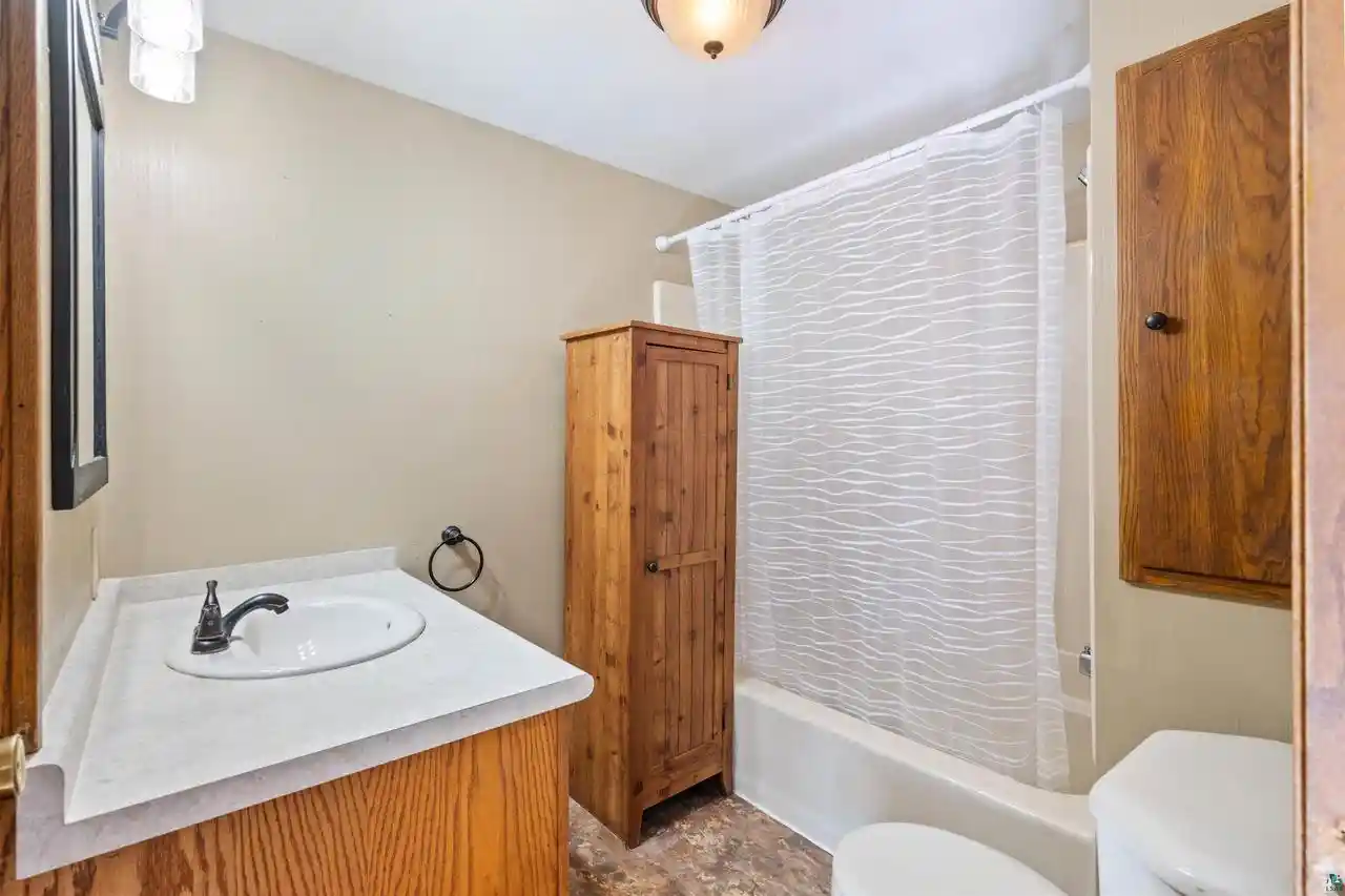 Photo 2 of Single family home for sale at 2021 Ohio Ave, Superior, WI 54880 | MLS# 6128058 | Listing updated on 2026-10-05