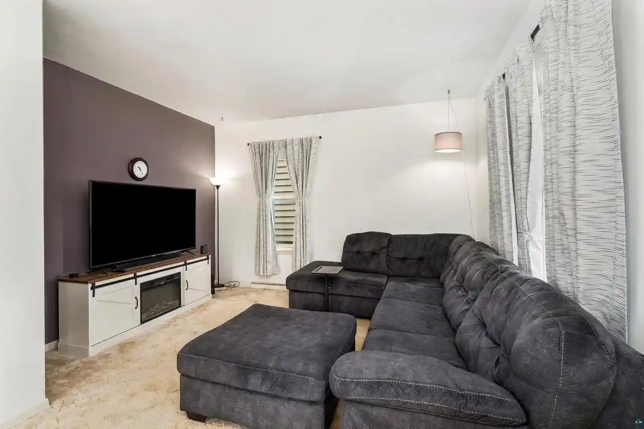Photo 3 of Single family home for sale at 1805 Garfield Ave, Superior, WI 54880 | MLS# 6128003 | Listing updated on 2026-10-09