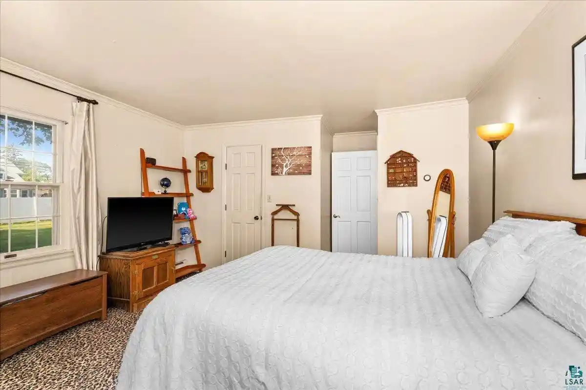 Photo 3 of Single family home for sale at 2611 Cumming Ave, Superior, WI 54880 | MLS# 6128232 | Listing updated on 2026-10-05
