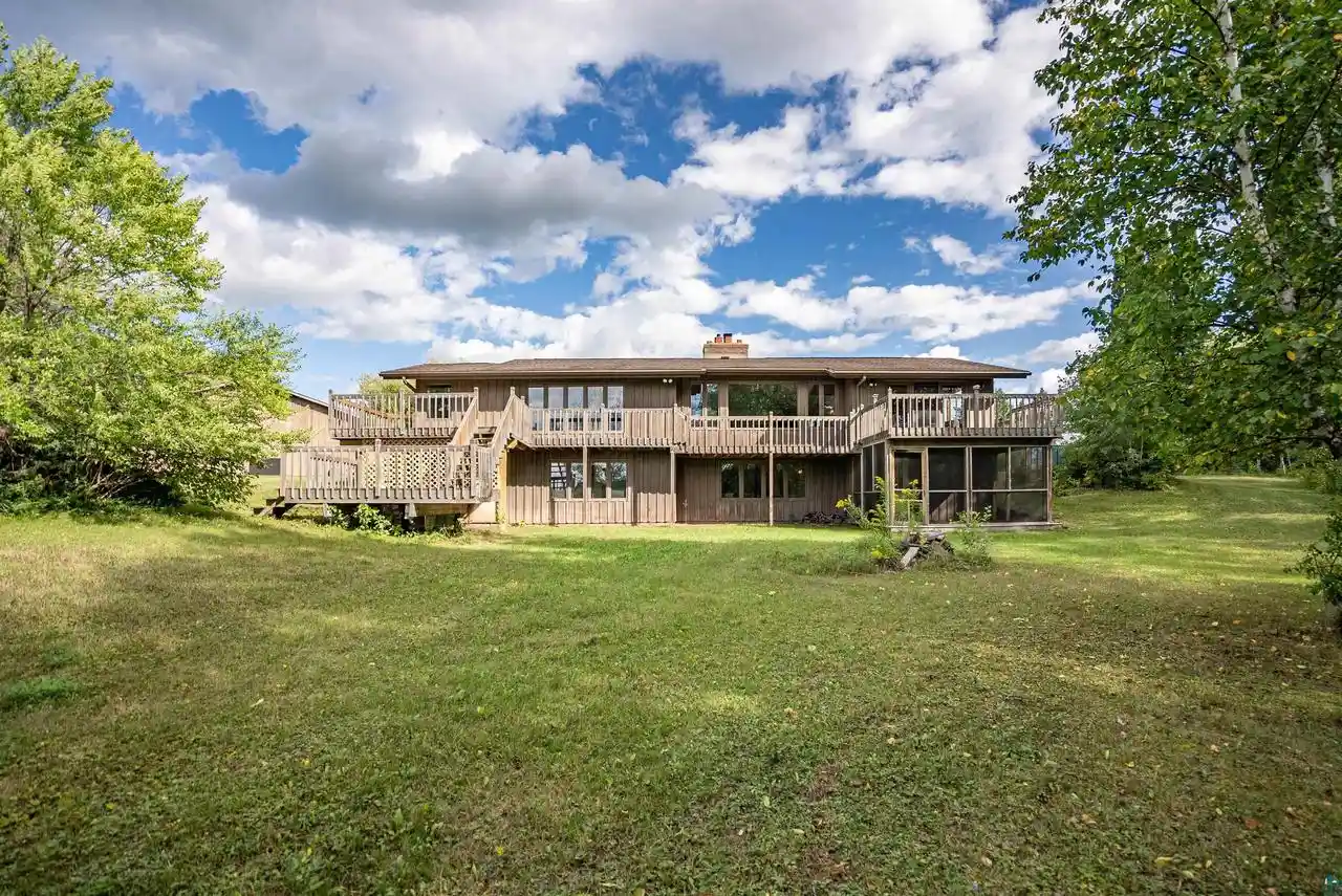 Photo 3 of Single family home for sale at 4153 E Lindberg Rd, Superior, WI 54880 | MLS# 6127914 | Listing updated on 2026-10-05