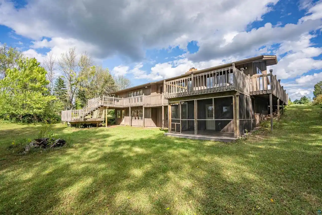 Photo 3 of Single family home for sale at 4153 E Lindberg Rd, Superior, WI 54880 | MLS# 6127914 | Listing updated on 2026-10-05