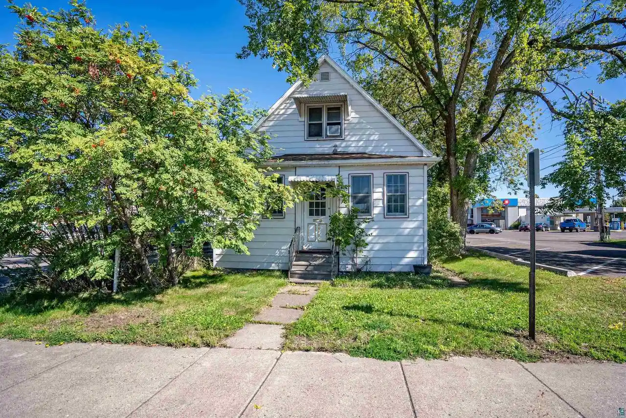 Photo 1 of Single family home for sale at 1418 Banks Ave, Superior, WI 54880 | MLS# 6128146 | Listing updated on 2026-10-05