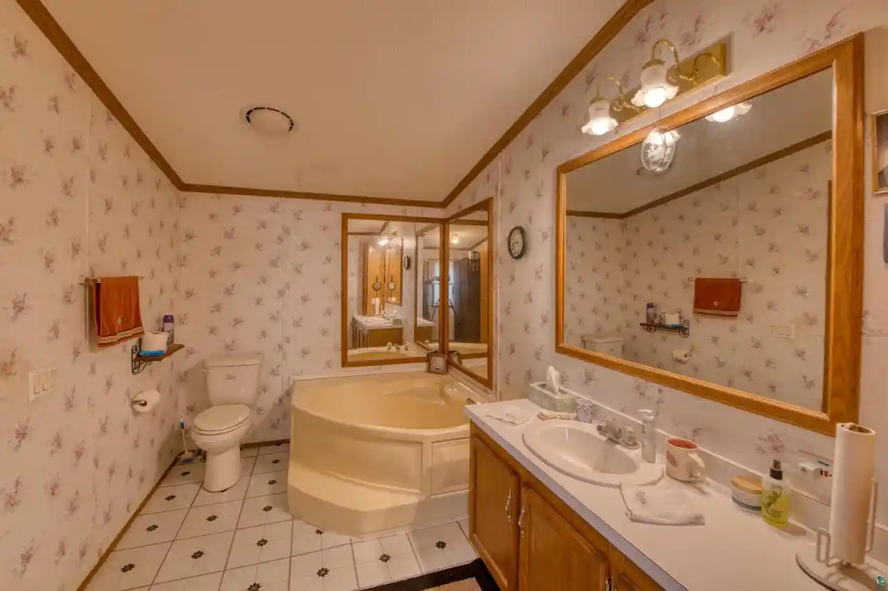 Photo 3 of Single family home for sale at 85185 Trailer Ct Rd, Bayfield, WI 54814 | MLS# 6128169 | Listing updated on 2026-10-05