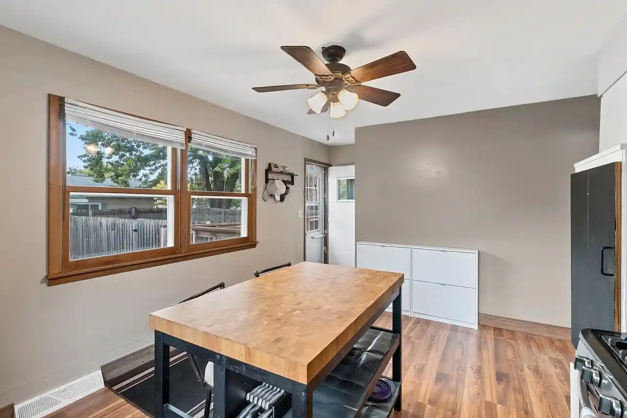 Photo 2 of Single family home for sale at 111 N Meadow St, Oshkosh, WI 54902 | MLS# 50333784 | Listing updated on 2026-10-05