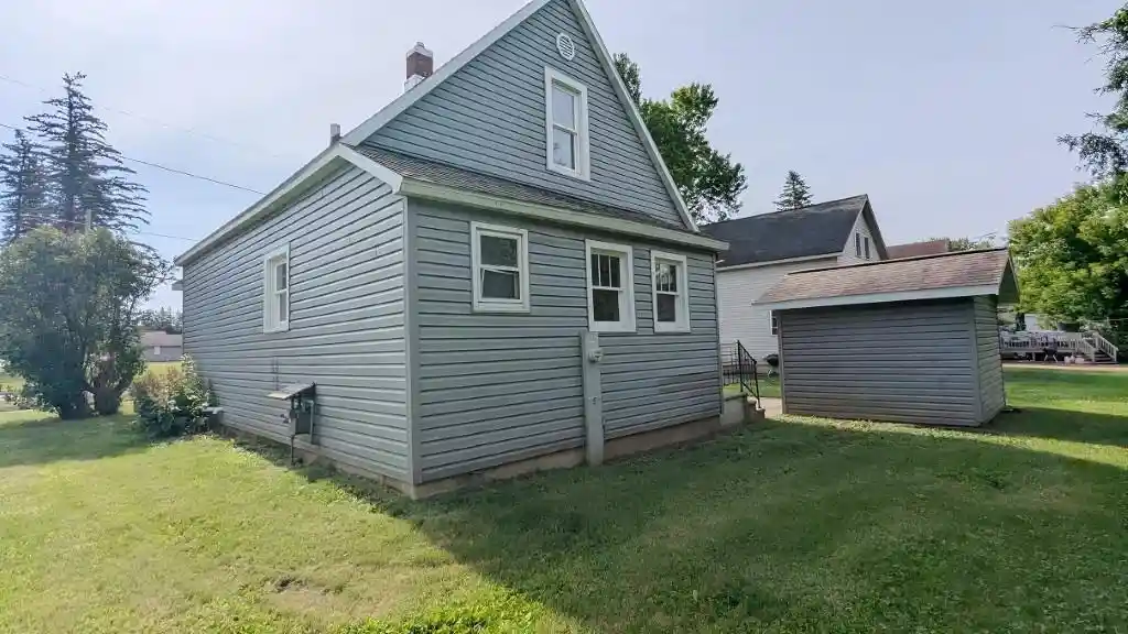 Photo 3 of Single family home for sale at 1634 Clermont St, Antigo, WI 54409 | MLS# 22604950 | Listing updated on 2026-10-07