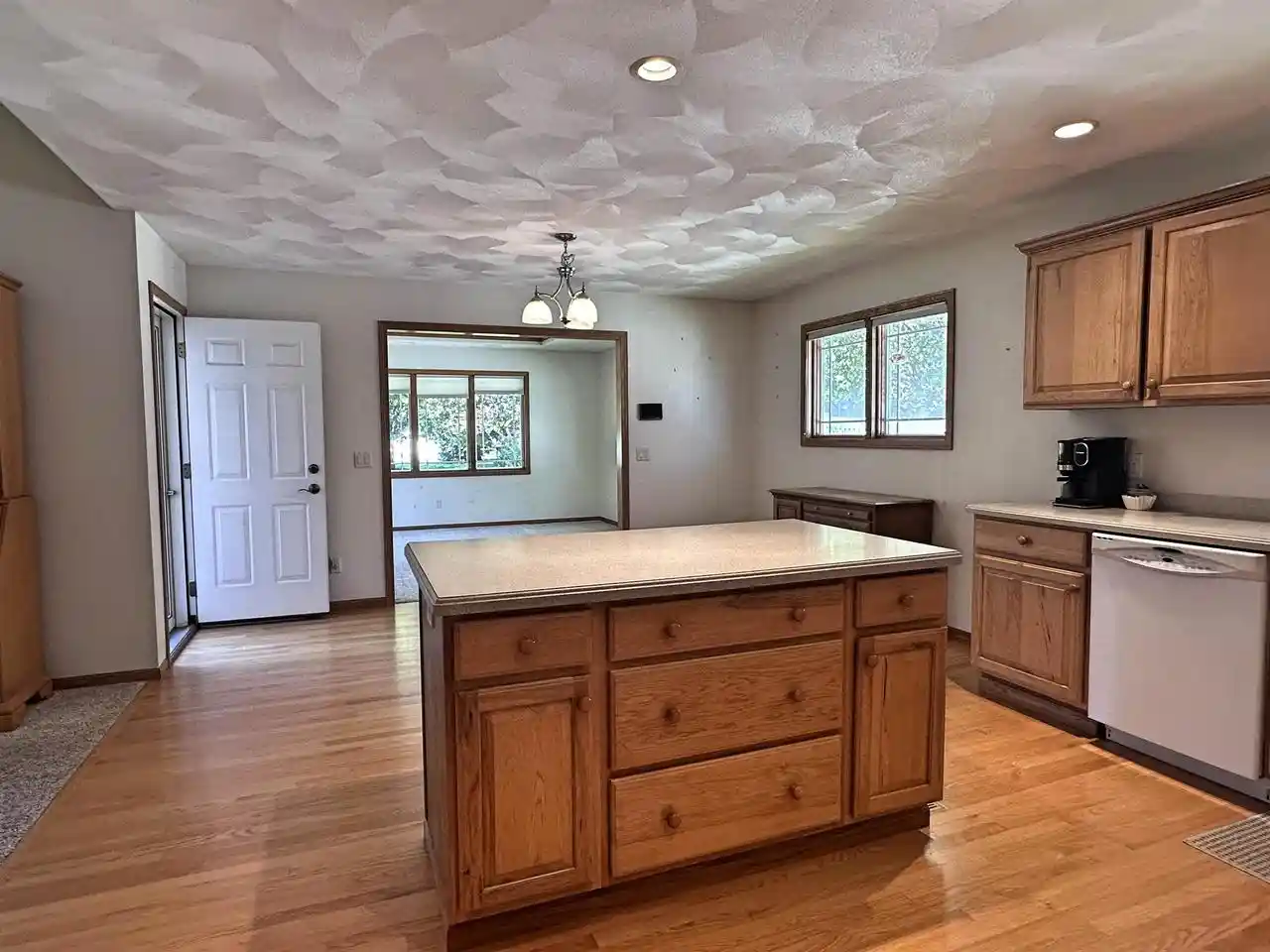 Photo 4 of Single family home for sale at 3511 Candlewood Dr, Janesville, WI 53546 | MLS# 2034057 | Listing updated on 2026-10-08