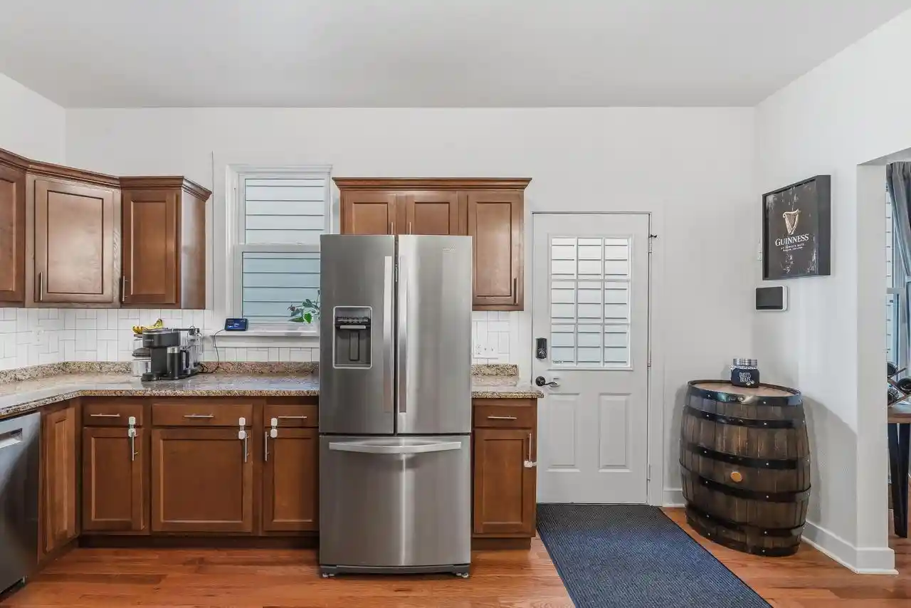Photo 4 of Single family home for sale at 542 E Potter Ave, Milwaukee, WI 53207 | MLS# 1983445 | Listing updated on 2026-10-06